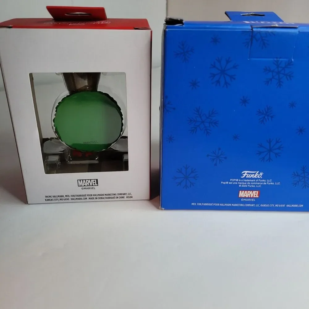 Hallmark‎ Ornaments, Funko POP Starlord & Groot plus Groot in Wreath, Marvel